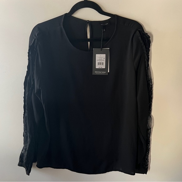 NWT Who what wear sizeL made in China 
Black long sleeve w/ lace sleeve detail - Picture 1 of 16